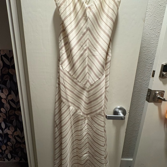BR size large tall strappy midi dress - Picture 5 of 5